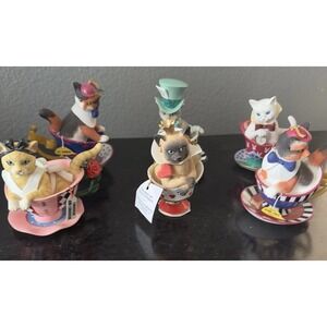 The‎ Hamilton Collection Disney Tea Lightful Wonderland Cat Figurines Set of 6